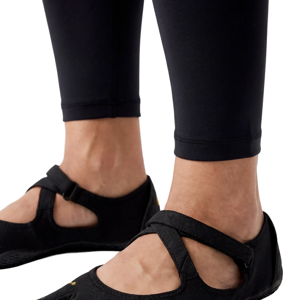 Five-Toe Strap Flat