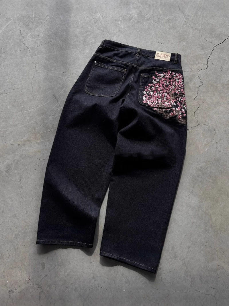 JEANS EN DENIM VINTAGE BRODERIE DE FLEURS DE PRUNIER